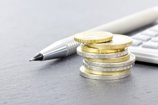 pen and coins