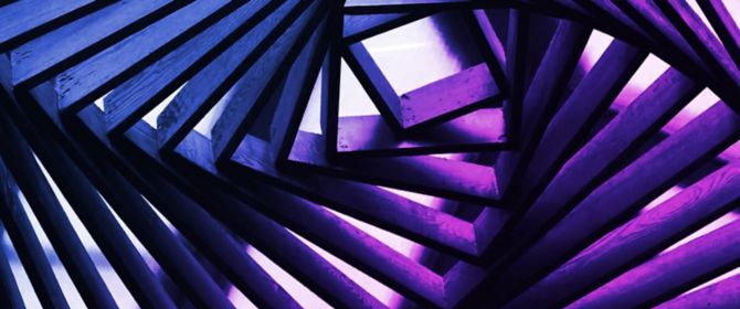 Blue and purple illusion structure