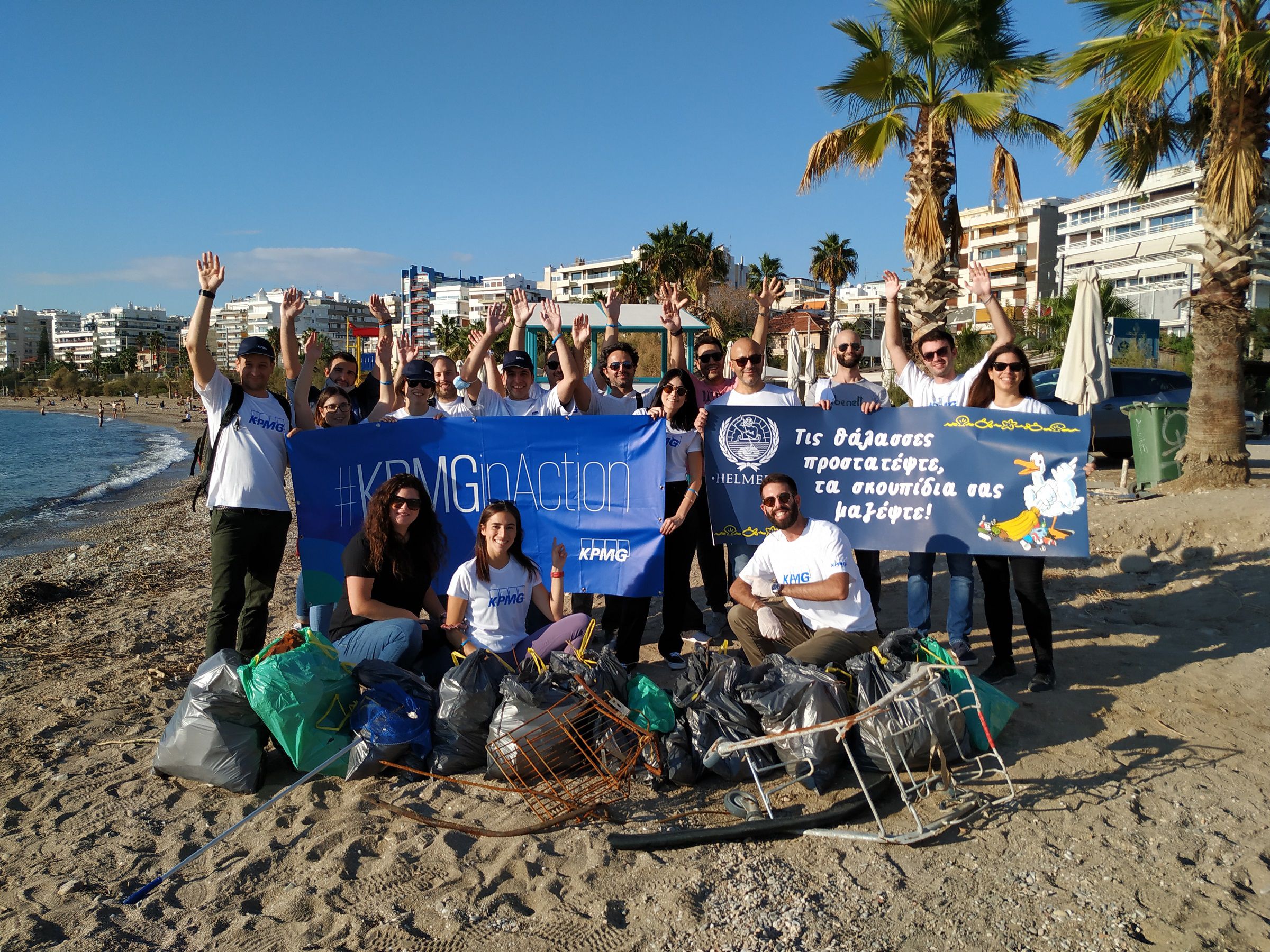 beach cleanup 2021 - KPMG volunteers