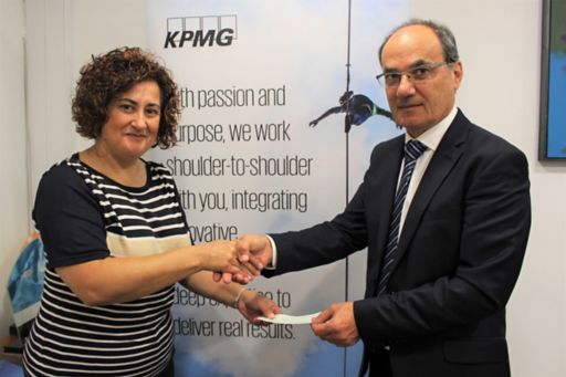 KPMG donates €700 to Caritas at Freshers’ Week