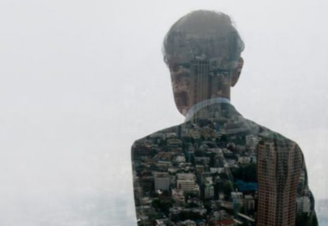 man-city-silhouette