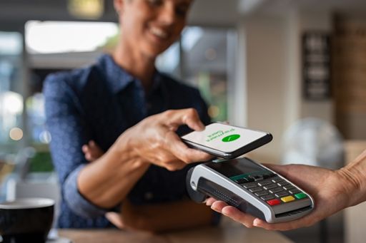 payment-via-phone-to-merchant-card-machine