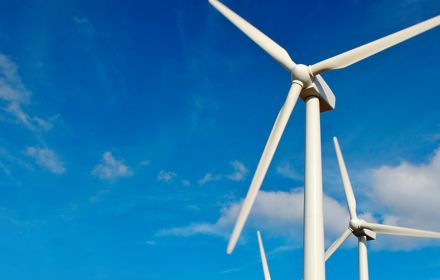 Turbiny wiatrowe | Zdjęcie przewodnie artykułu "Koszty finansowania związane z inwestycją w farmę wiatrową mogą zostać zaliczone do kosztów w pełnej wysokości"