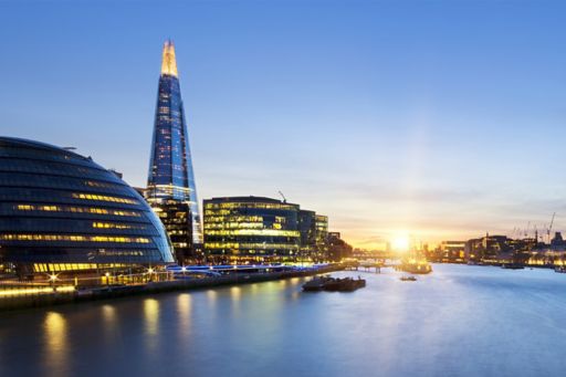 Widok na Londyn z Tamizy | Zdjęcie przewodnie artykułu "Brexit powoduje problemy podatkowe dla zagranicznych inwestorów"