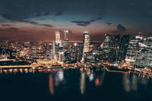 singapore-skyline-night-view-of-buildings