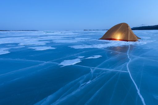 tent-in-glacier