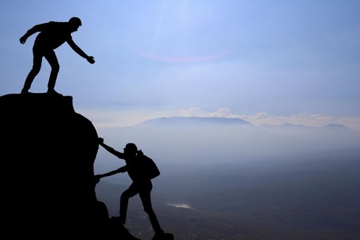 mountain-climbers-leading-from-front
